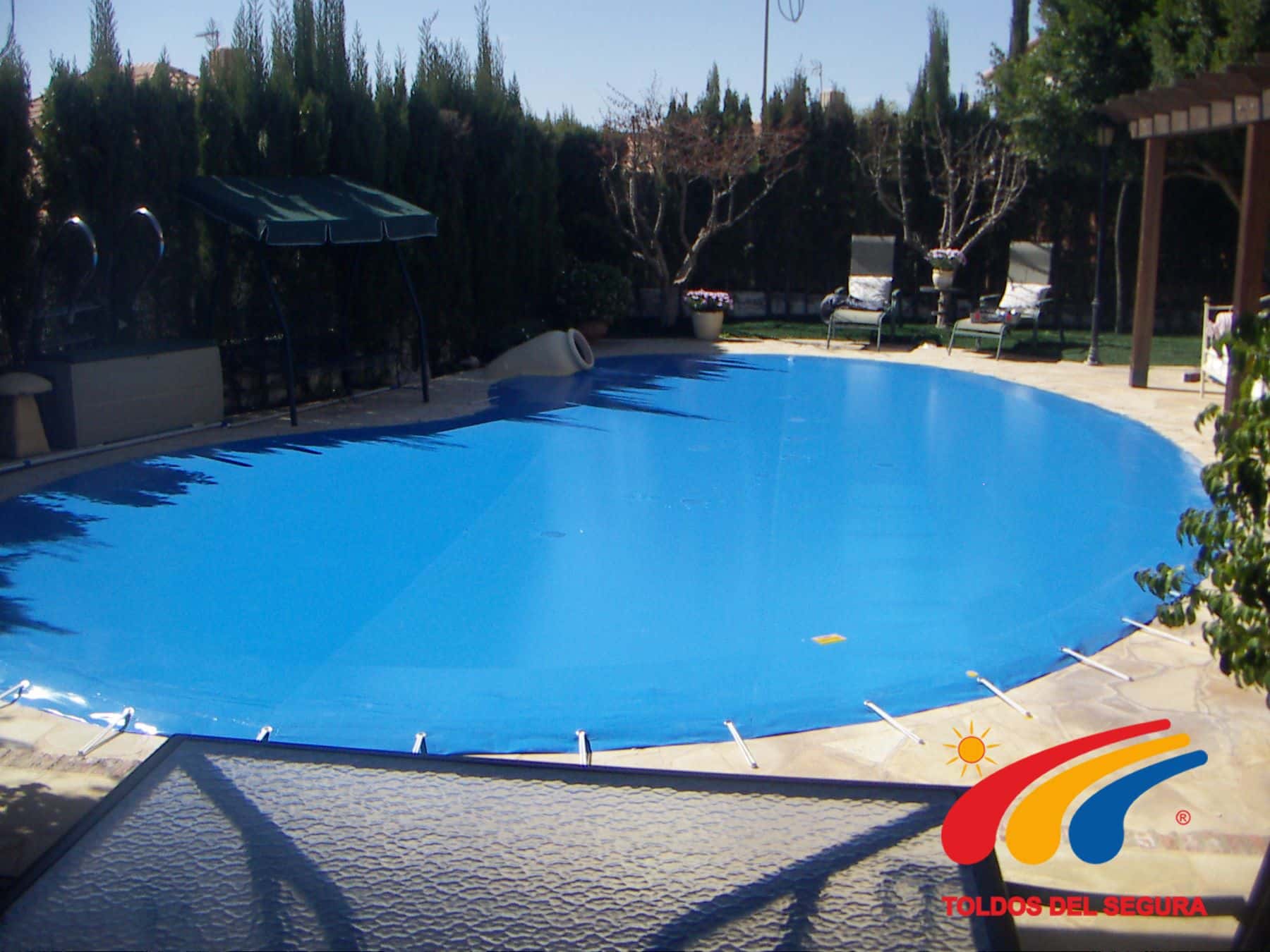 cubierta solar piscina riñon